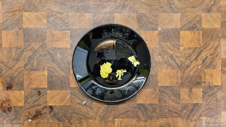 Натертий часник