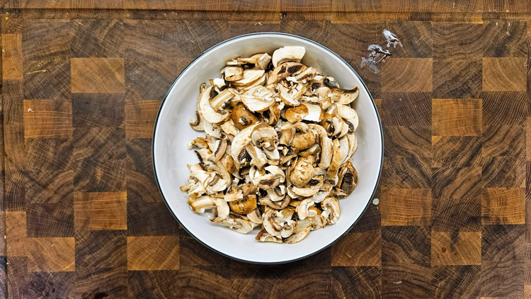 Нарізані гриби