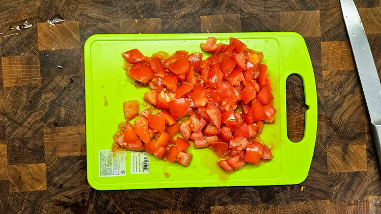 Крок 4. Майже Грецький Салат.